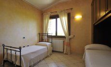 Villa Il Palmeto | Bedroom 3 with two single beds Bedroom 3 with two single beds