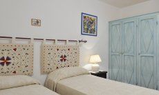 Casa Graziella | Bedroom 1 with two single beds Bedroom 1 with two single beds