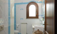 Villa Cala Ginepro | Bathroom 1 (upstairs) Bathroom 1 (upstairs)