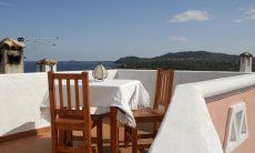 Villa Cala Ginepro | Terrace with free and direct sea view Terrace with free and direct sea view