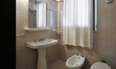 Casa Su Faru 5 | Bath 2 with shower and bidet Bath 2 with shower and bidet