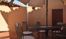 Villa Golfo Aranci | Small, private courtyard Sardinia