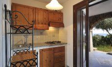 Apartment Castededdu 8 | Kitchen with terrace access Kitchen with terrace access