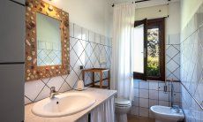Apartment Orri 2 | Bathroom with shower and bidet Bathroom with shower and bidet