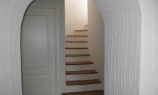 Li Conchi 25 | Staircase to the basement floor Staircase to the UG