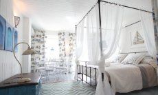 Li Conchi 25 | Bedroom 3 with canopy bed in the basement floor Bedroom 3 basement