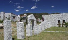 Complex Li Conchi made of granite rocks