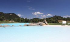 Pool for guests of Li Conchi