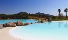 Li Conchi 37 | Big shared pool with chilren's pool Big shared pool with chilren's pool