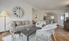 Li Conchi 33 | Sofa corner, dining table and kitchen Living room