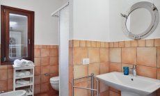 Villa Campidano 7 | Bathroom 1 with shower and bidet Bathroom