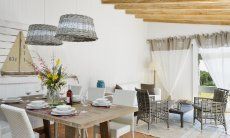 Li Conchi 6 | Dining room with a view towards the living area Dining room