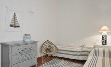 Li Conchi 1 | Bedroom 2 with two single beds Bedroom 2