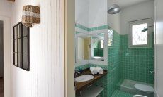 Li Conchi 14 | Bathroom 2 with shower Bathroom 2