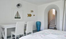 Li Conchi 29 | The staircase leads from the terrace to the third bedroom bedroom 3 basement