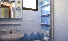 Villa Maria Lina | Bathroom with shower Bathroom with shower