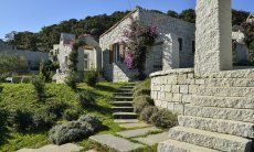 Li Conchi 7 | Access from the gardenside Access from the gardenside to the holiday home Li Conchi 7