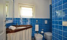 Li Conchi 26 | Bathroom 2 with shower Bathroom 2