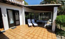 Villetta 12 | Terrace with sunbeds Terrace with sunbeds