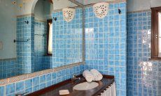 Villa Domus 9d | Bathroom 1 with shower and two sinks Bathroom 1 with shower and two sinks