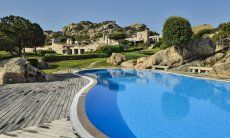Penthouse Domus 16 | Shared pool of the complex Shared pool of Domus di Pitrizza