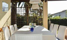 Villa Ibiscus | Roofed dining area on the terrace Roofed dining area on the terrace