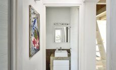 Villa Graziano | Guest bathroom and stairs upwards Guest bathroom and stairs upwards