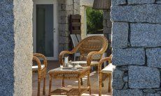 Li Conchi 36 | The terrace furnished with sofa and dining table becomes an "open air living room" Terrace