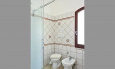 Villa Le Ginestre 1 | Bath 1 upstairs with shower and bidet Bath 1 upstairs with shower and bidet