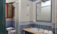 Apartment Castededdu 9 | Bathroom with shower and bidet Bathroom with shower and bidet
