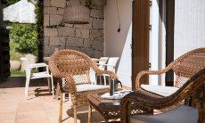 Li Conchi 31 | The courtyard furnished with sofa and dining table becomes an "open air living room" Courtyard