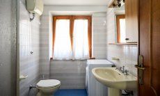 Villa Marco | Bathroom 2 with wasching maschine Bathroom 2 with wasching maschine