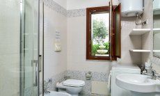 Apartment Castededdu 3 | Bath with shower and bidet Bath with shower and bidet