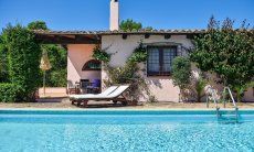 Private pool of Villa Fiori 3 