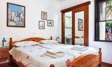 Villa Monica | Bedroom 2 with Ensuite-bathroom Bedroom 2 with Ensuite-bathroom