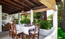 Villa Liliana | Dining area outside with roof Dining area outside with roof