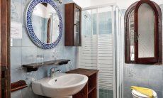 Villa Liliana | Bath with shower Bath with shower