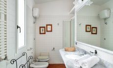 Bath west wing with a shower and bidet 