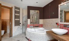 Villa Philippine | Stylish bathroom 1 with a huge bathtub Stylish bathroom with a huge bathtub