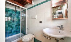 Villa Philippine | Bathroom 1 - ground floor next to the kitchen Bathroom ground floor next to the kitchen