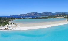 Villa Liliana | Beach of Porto Giunco, west part of the beach in front of Villa Liliana Porto Giunco