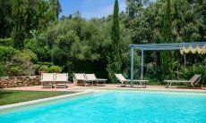 Villa Caroline | Relaxing at the pool Relaxing at the pool