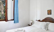 Villa Vela | Bedroom 1 with double sized bed Bedroom 1 with double sized bed