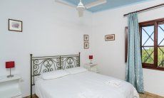 Casa Meloni 1 | Bedroom 1 with double sized bed Bedroom 1 with double sized bed