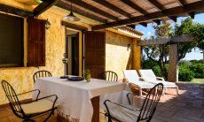 Casa Meloni 2 | Dining on the shady terrace Dining on the shady terrace Meloni 2 in Sant Elmo