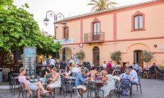 Villa Ulivi 27 | Summer in Pula, about 3 miles away Summer in Pula