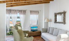 Li Conchi 24 | Living room with view to the kitchen 11 2018 New Picture