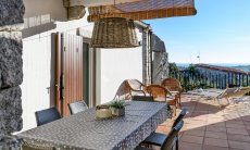 Li Conchi 24 | Outside dining space 11 2018 New Picture