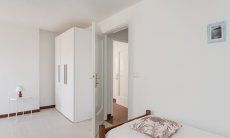 Casa Su Faru 3 | Bedroom 2 with two single beds and cupboard Bedroom with two single beds and cupboard Su Faru 3 Pula