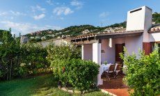 Villa Roberta | Cosy terrace and garden Front view, garden and terrace